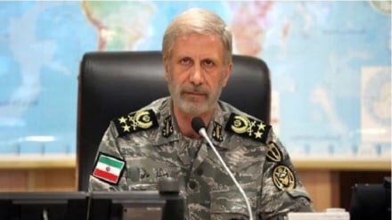 Comandante en Jefe del Ejército de Irán: Defenderemos el suelo sagrado de Irán y su independencia frente a los agresores hasta el último aliento