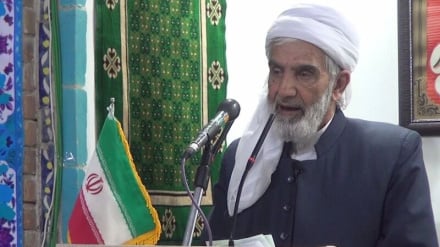 ماموستا فایق رستمی: مراسم باشکوه بدرقه رهبر شهید نماد وحدت و یکدلی بود