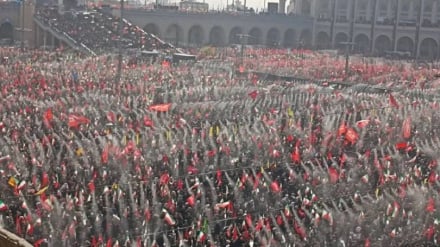 Xhamia “Mosal-la” e Teheranit, vendtakimi i dashamirësve të udhëheqësit martir të Revolucionit Islamik; një lamtumirë që hyri në histori