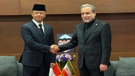 Menlu Iran Bertemu Sejawatnya dari Indonesia di Mashhad