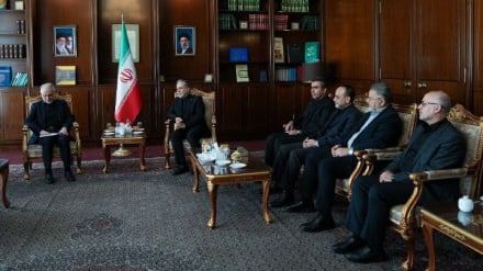 Irakçi Hamas, Hizbullah ve Filistin Halk Cephesi Temsilcileriyle Görüşmede: “Suçlular Suikastlarla Bir Yere Varamazlar”