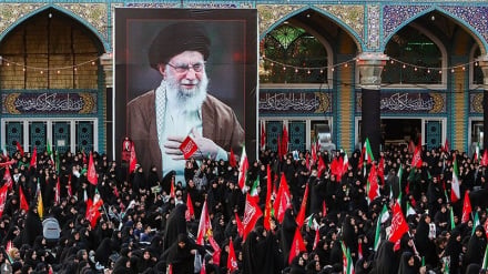 د اسلامي انقلاب د شهید رهبر په جنازې کې میلیوني ګډون د مقاومت د دښمنانو ارزونې ګډې وډې کړي