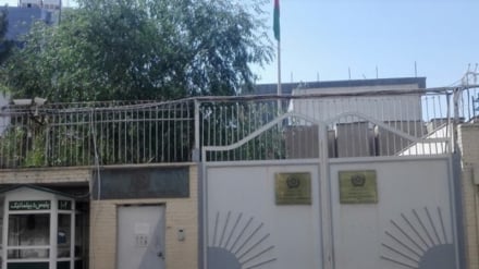 افغانستان ته د کډوالو د تجارتی مالونو لېږد رسمي تأیید ته اړتیا لري 