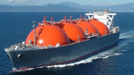 Terobosan di Hormuz; Kapal Tanker Qatar Lintas dengan Restu Tehran