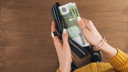 Bukan Yunani atau Italia; Belanda Paling Banyak Keluarga Berutang di Eropa