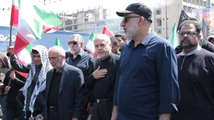 Şəhidə Rəhbəri təşyi mərosim, Aşuraku bəpeşt bənə mərdumi vey yolə hodisə mill ğeyd beydə