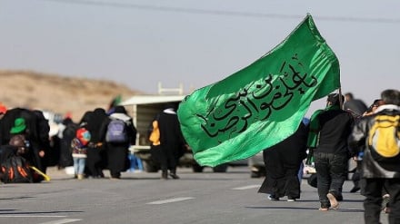 حضور بیش از چهار میلیون زائر در مشهد مقدس/۷۰۰ هزار نفر پیاده به سمت مشهد در حرکتند