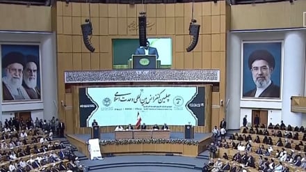 آغاز چهلمین کنفرانس بین‌المللی وحدت با حضور رئیس جمهور ایران