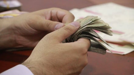 توزیع کمک نقدی برای ۳۲۱ خانواده مهاجر بازگشته در هرات