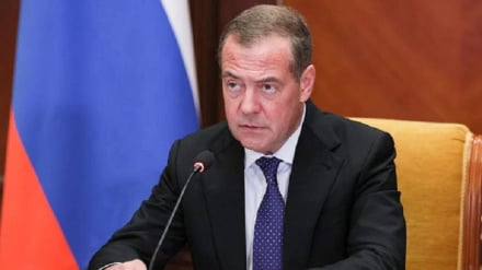  Մեդվեդև. «Չի կարող լինել ներողամտություն այն սրիկաների հանդեպ, ովքեր հեռացել են երկրից և արտասահմանից հաչում են»