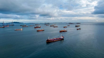 Al-Mayadeen: Iran Kuasai Selat Hormuz; Puluhan Kapal Tunggu Izin, Kapal AS Tak Bisa Melintas