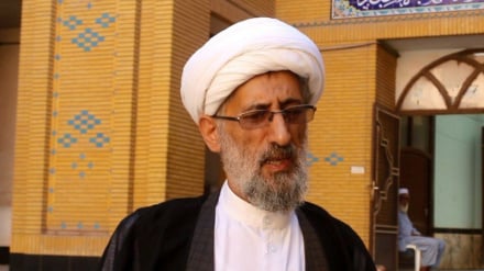 ملت مسلمان ایران با تاریخ و فرهنگ غنی خود هرگز خواسته های مستکبران را نمی پذیرد