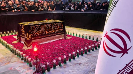 مراسم اربعین رهبر شهید انقلاب در حرم امام رضا(ع) برگزار شد