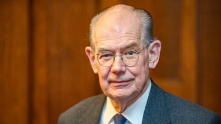 Mearsheimer: los misiles balísticos de Irán reducirán la presencia militar de EE. UU. en la región
