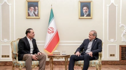 Pakistan Ordusunun komandanı iran Prezidentilə görüşüb