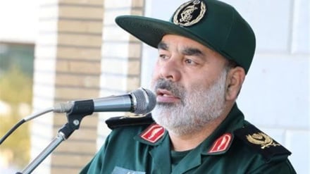 فرمانده نیروی زمینی سپاه پاسداران: آماده برخورد با هرگونه خطای محاسباتی دشمن هستیم