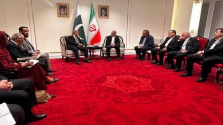 Iran-Pakistan Sepakat Perkuat Kerja Sama di KTT SCO Bishkek