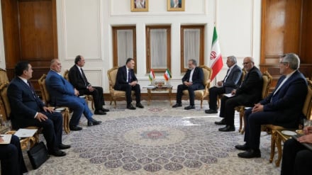 Araghchi: Irani dhe Taxhikistani janë trashëgimtarë të qytetërimit të lashtë pers