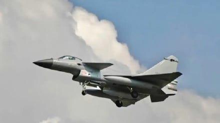 ازبکستان د چین J-10CE جنګي الوتکو دویم بهرنی پېرودونکی شو