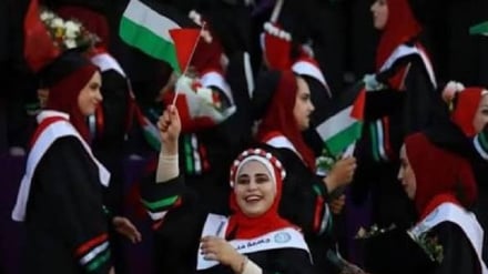 Celebración de la graduación de estudiantes de Gaza entre las ruinas+Video