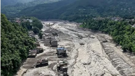 Inundaciones mortales en Nepal: al menos 900 personas han muerto o están desaparecidas