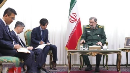 イラン国家安保評議会書記；「米は戦争を終結させるべき」