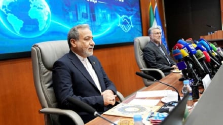 עראקצ'י: איראן הוכיחה לעולם שהיא מעצמה קשוחה ובלתי מנוצחת