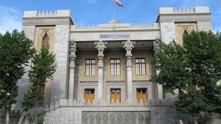 وزارت خارجه ایران: برای دفاع مشروع از ایران از همه ابزارها استفاده می‌کنیم
