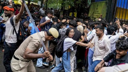 দিল্লি পুলিশের দাবি: আরশোলা ঠেকাতে ‘বাড়াবাড়ি’ করা হয়নি;  তদন্ত কমিটি করবে সুপ্রিম কোর্ট 