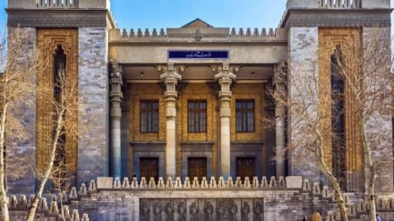 وزارت امور خارجه ایران: تروریسم اقتصادی آمریکا علیه ملت ایران جنایت علیه بشریت است