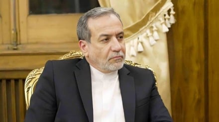عراقچي: د هرمز تنګي د بیا پرانیستلو لپاره د ایران شرط، د امریکا خپلو ژمنو ته بېرته ستنېدل دي