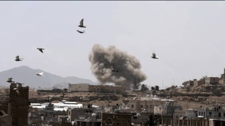Suudi savaş uçakları Yemen'i bombaladı