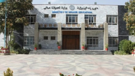 طالبان: امکان ادامه تحصیل دانشجویان افغان مقیم خارج در افغانستان فراهم می‌شود