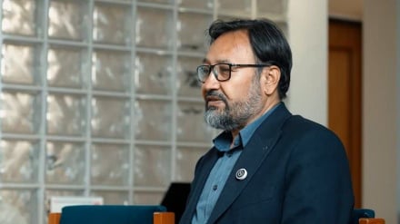 نگرانی رهبر شهید از تضعیف جایگاه زبان فارسی در افغانستان