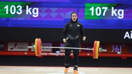 Karimi Cetak Sejarah di Nagoya; Medali Pertama Angkat Besi Putri Iran di Asian Games