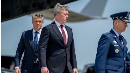 Trump’ın Savaş Bakanı Yardımcısı da İstifa Etmek Zorunda Kaldı