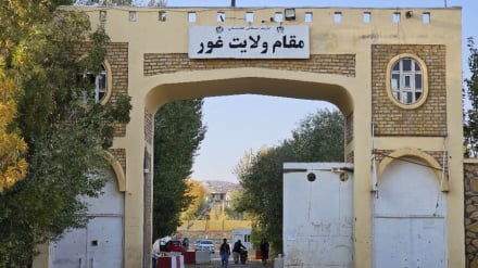 انفجار در دفتر کار والی غور؛ عامل حادثه کشته شد