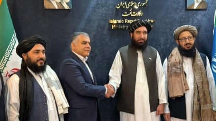 رپورټ/ د امارتي شرکتونو عمومي رئیس د ایران د نفت او ګازو له وزیر سره ولیدل