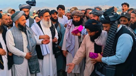  ننګرهار کې راستنېدونکو کډوالو ته د روغتون بنسټ ډبره کېښودل شوه