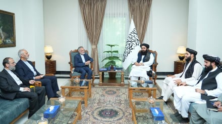  طالبانو د بهرنیو چارو وزیر د افغانستان او ايران اړیکې مخ پر وده وبللې