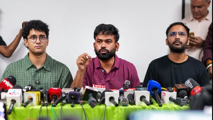 মোদিকে ‘ভারতের লজ্জা’ বললেন অভিজিৎ দীপকে, ধ্রুব রাঠীর অপহরণের অভিযোগ