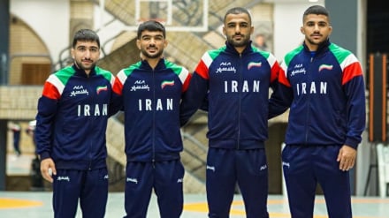 レスリング世界選手権2026:イランが最初の4階級で金1、銀2、銅1のメダルを獲得