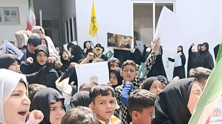 Школьники Карачи провели символический митинг в поддержку йеменских детей