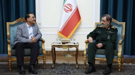 Rezaei: Tak Sedikit Pun Material Nuklir Diperkaya Akan Keluar dari Iran