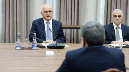 Azərbaycan Respublika 1 minnə vəziri muavini votəşe: Azərbaycan Respublika əraziku bə ironi zid istifadə karde həxədə fikron rəd kardəmon