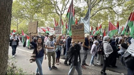 Warga Jerman Blokir Pabrik Senjata demi Palestina