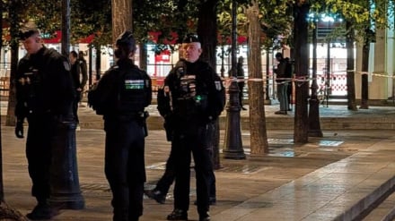 Paris'te Gece Sokağa Çıkma Yasağı Üçüncü Gece Üst Üste Uzatıldı