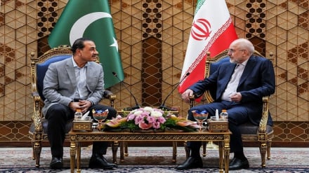مقامات ایرانی در دیدار با فرمانده ارتش پاکستان: تهدیدات نظامی بی‌اثر است و مواد هسته‌ای از کشور خارج نمی‌شود