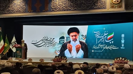 په ایران کې د  لمانځه د دیرشمې عمومي غونډې په هکله راپور 