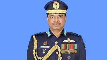 বাংলাদেশ বিমানবাহিনীর সাবেক প্রধান আব্দুল হান্নান কাতারে গ্রেপ্তার